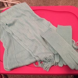 Preston & York Turquoise scarf and gloves